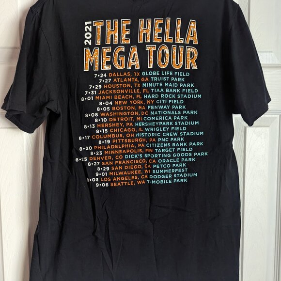 Hella Mega Tour 2021 Green Day Weezer Fall Out Boy 2 sided Shirt - Picture 2 of 5